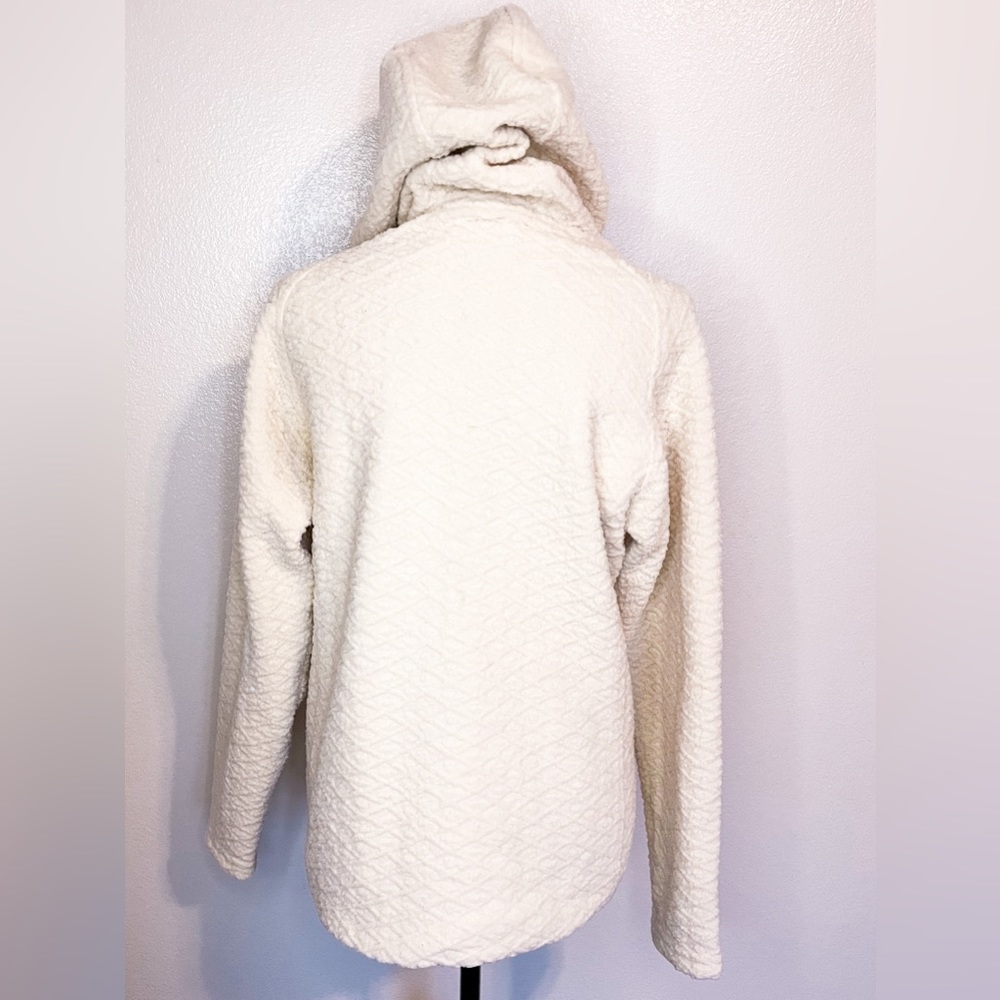 Patagonia Cream Quilted Sherpa Hoodie - Picture 5 of 11